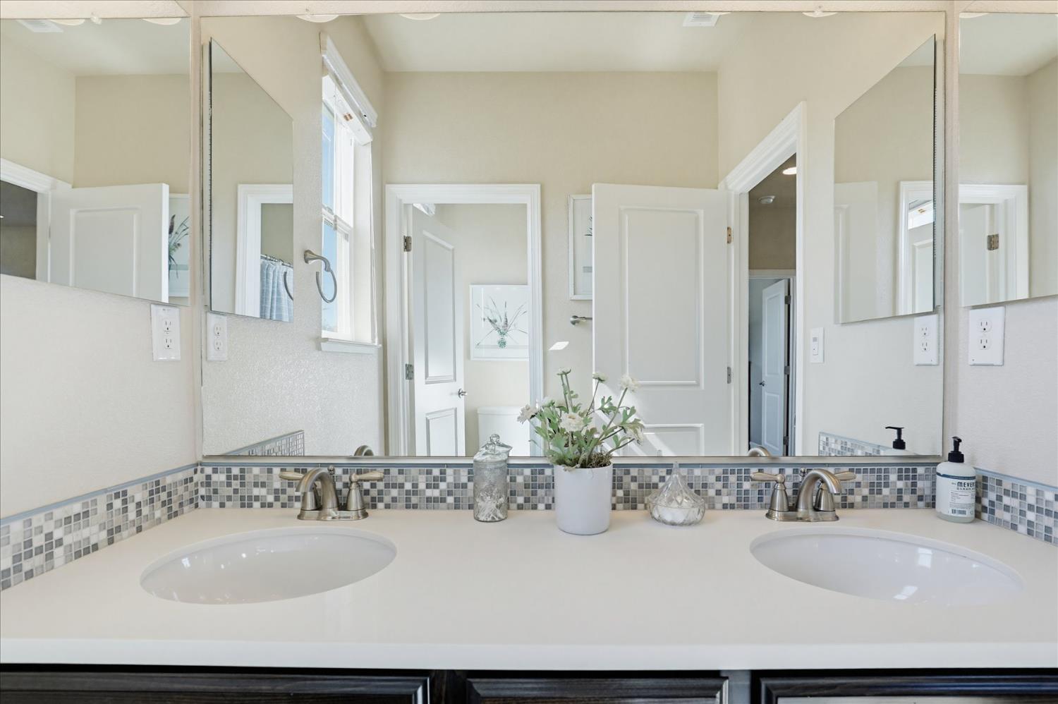 21590 Cascade Crossing Road Grass Valley, CA 95949 - Photo 40 of 94