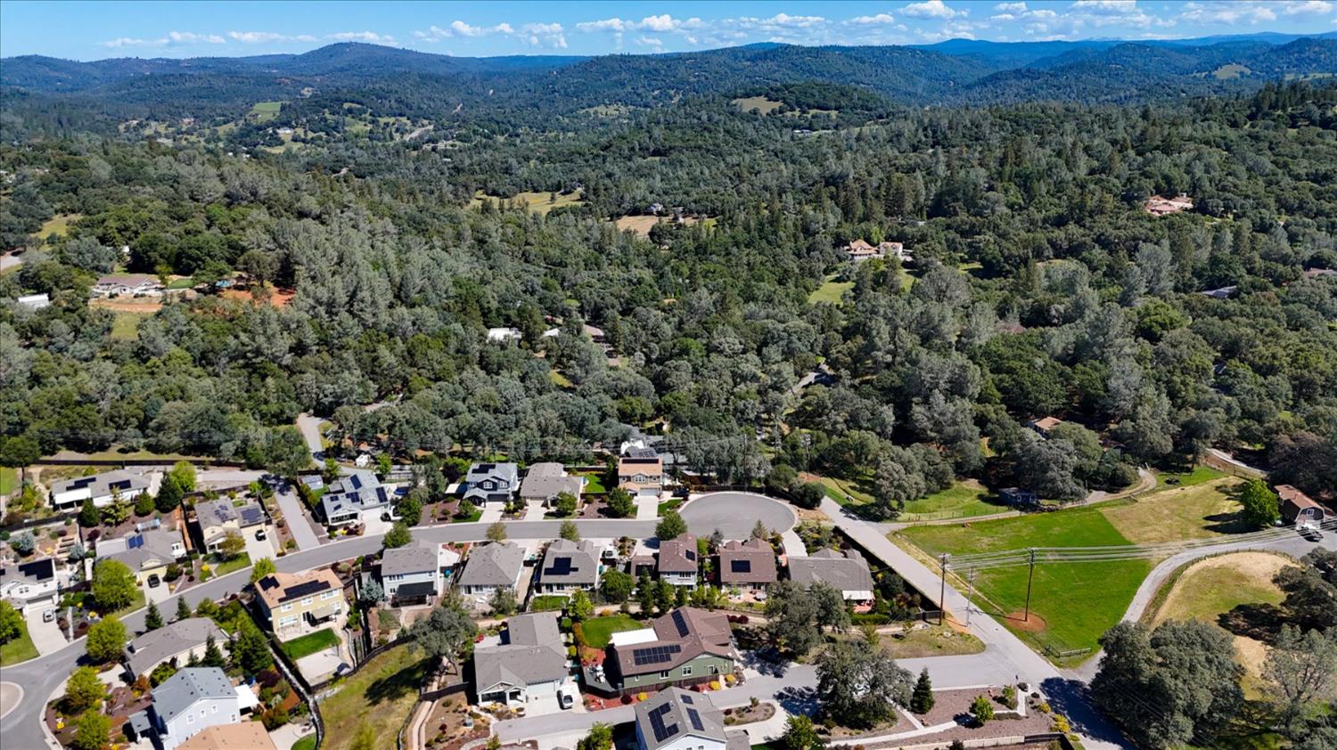 21590 Cascade Crossing Road Grass Valley, CA 95949 - Photo 79 of 94