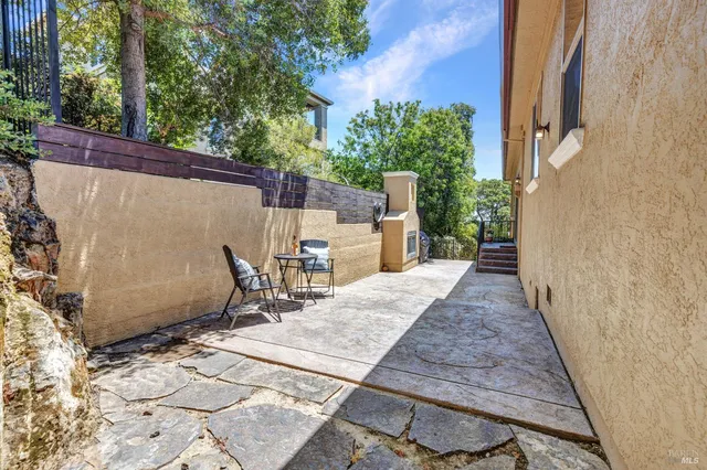 $949,000 | 382 Knoll Drive, Fairfield, CA 94534