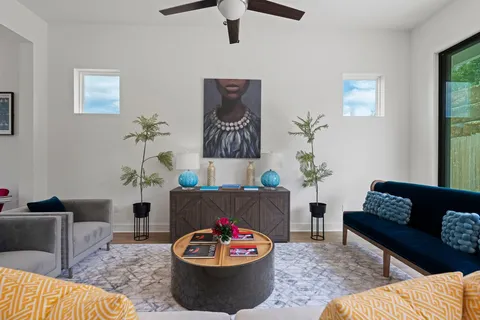 $574,900 | 5517 Toscana Avenue, Austin, TX 78724
