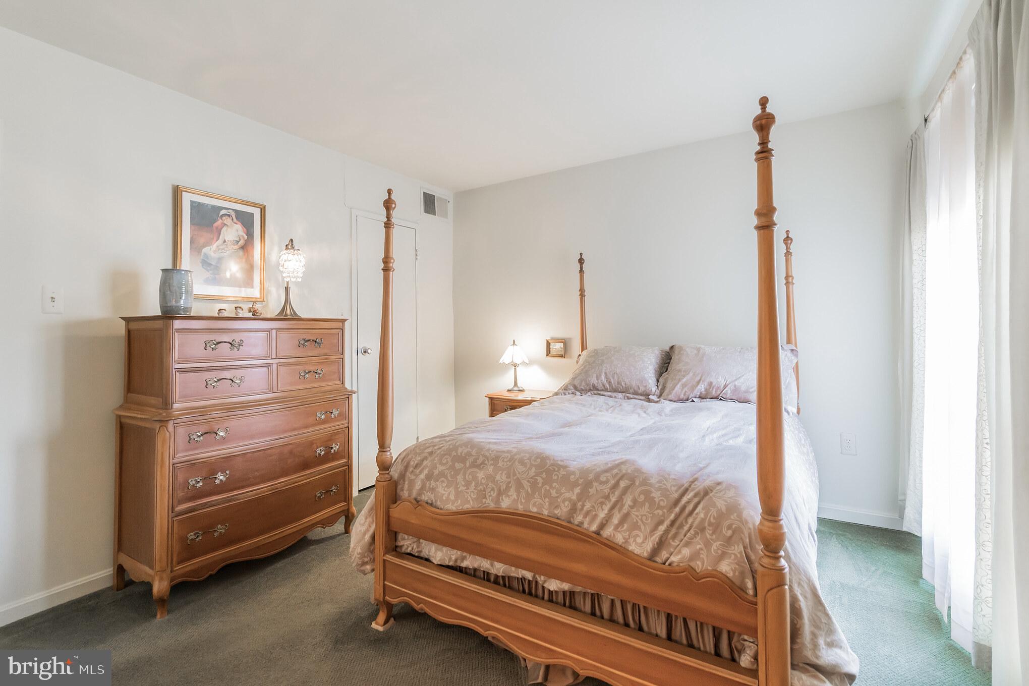 17801 Buehler Road Olney, MD 20832 - Photo 10 of 28 Gallery Image 10