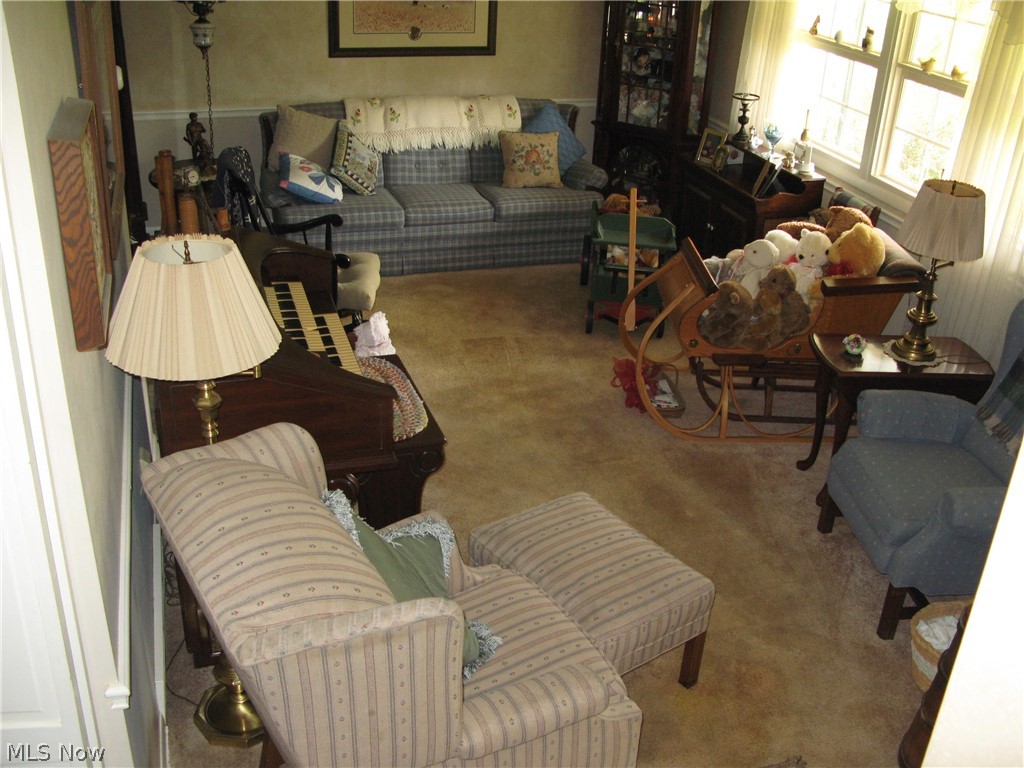 2151 Graham Road Stow, OH 44224 - Photo 3 of 25 Living Room