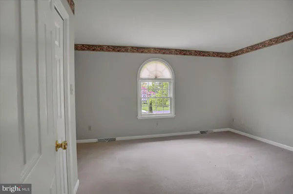 $2,900 | 6929 Fairway Oaks, Fayetteville, PA 17222