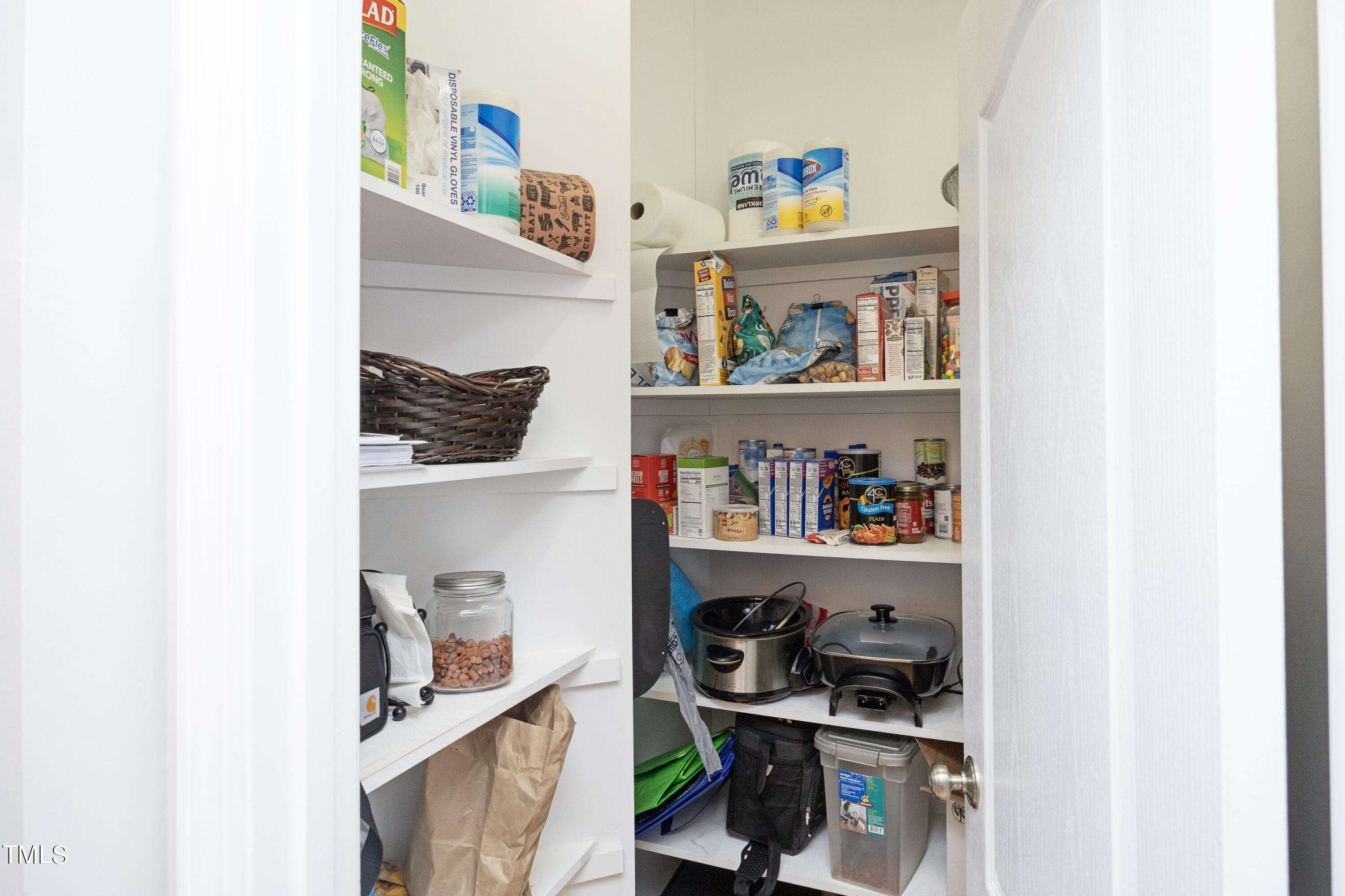 713 Bennett Ridge Court Wake Forest, NC 27587 - Photo 19 of 43 22Pantry