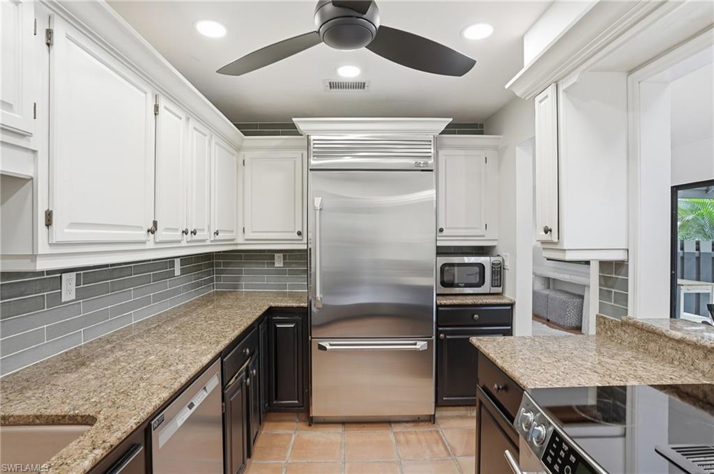 1245 Solana Road Naples, FL 34103 - Photo 9 of 22
