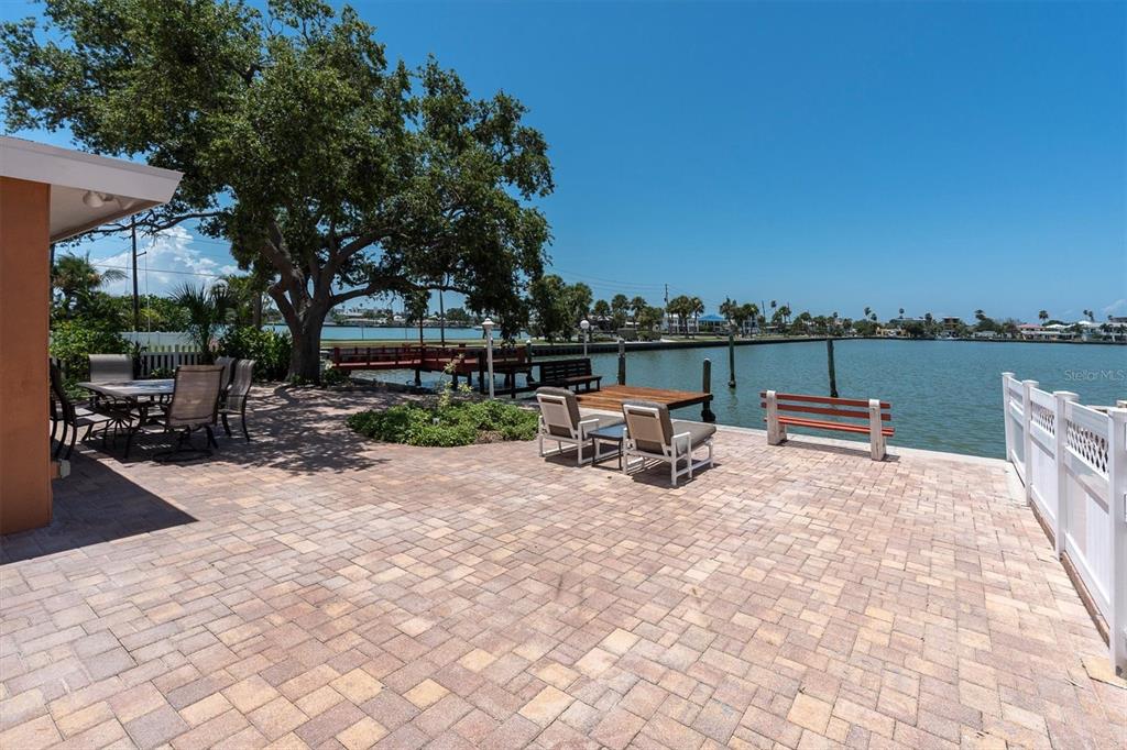 16102 4th Street East Redington Beach, FL 33708 - Photo 47 of 60