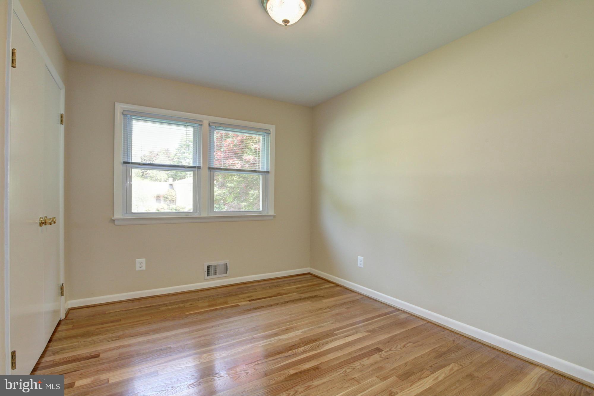 2714 Weller Road Silver Spring, MD 20906 - Photo 17 of 29 Bedroom #3