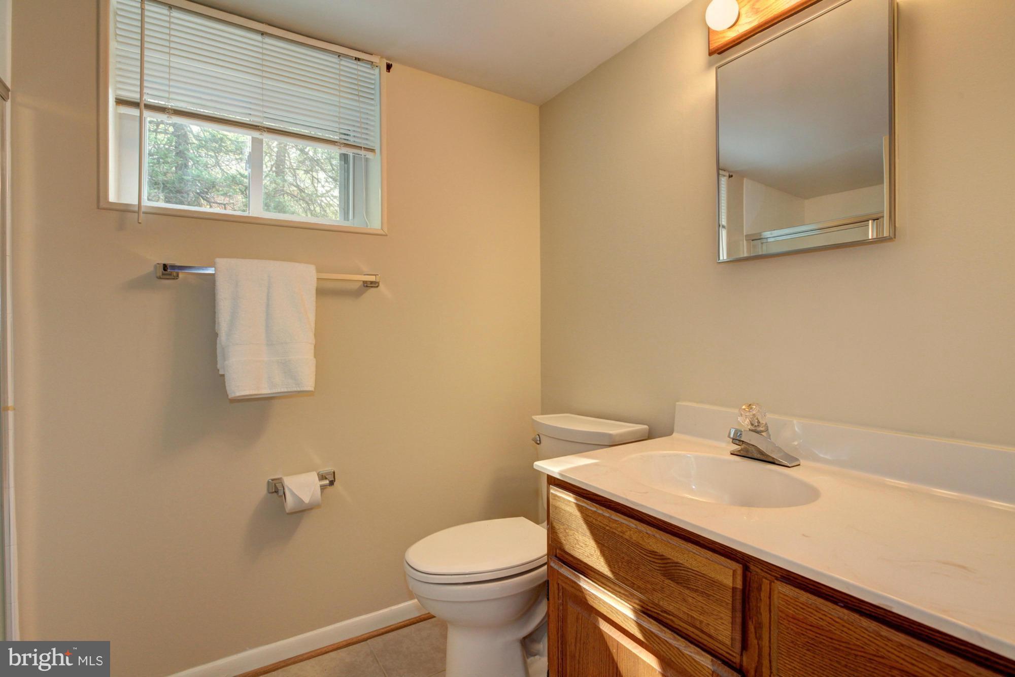 2714 Weller Road Silver Spring, MD 20906 - Photo 24 of 29 Bath