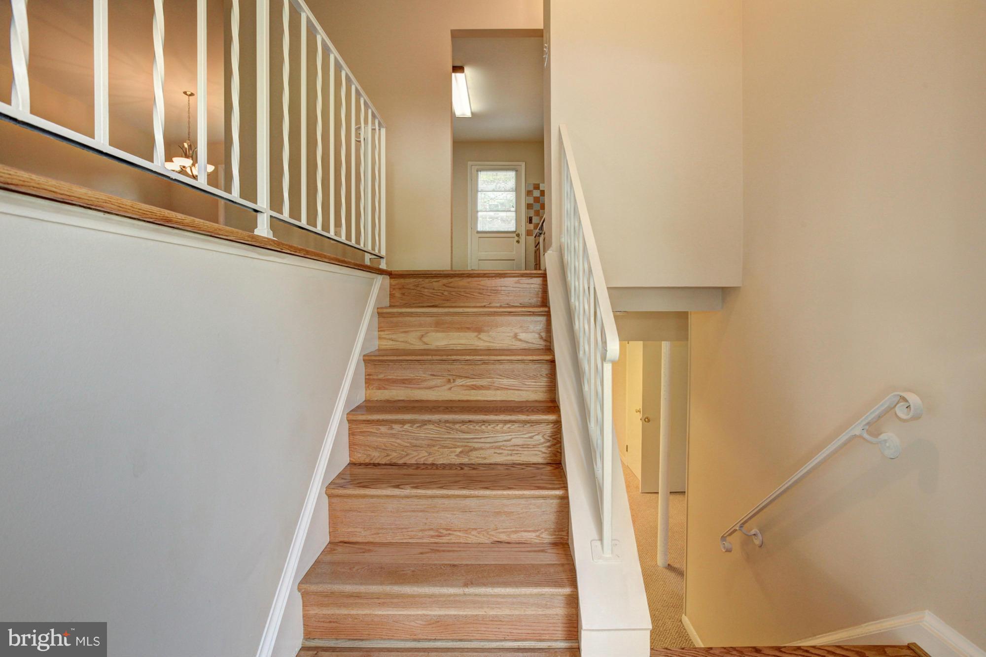 2714 Weller Road Silver Spring, MD 20906 - Photo 4 of 29 Foyer