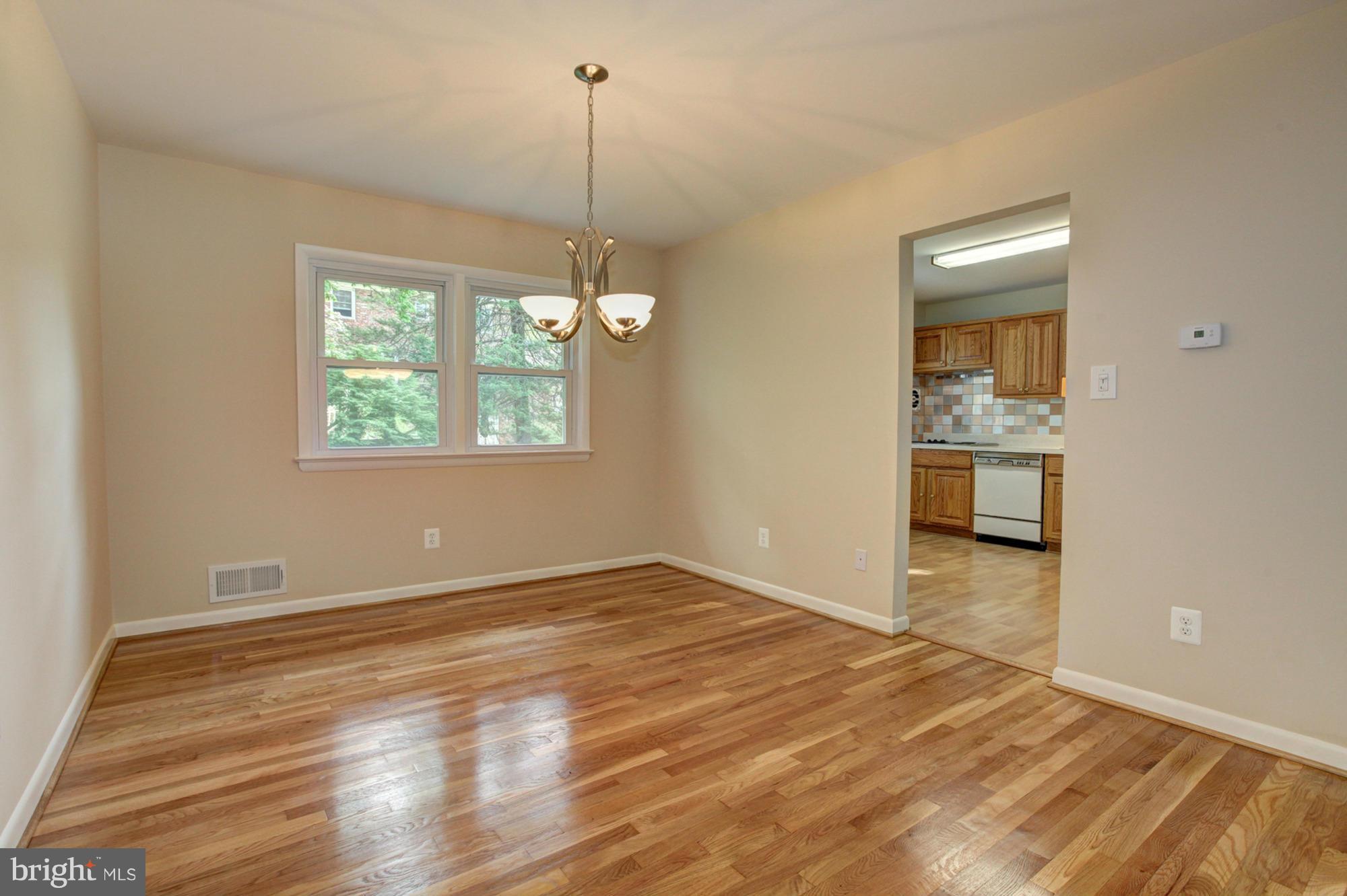 2714 Weller Road Silver Spring, MD 20906 - Photo 8 of 29 Dining Room