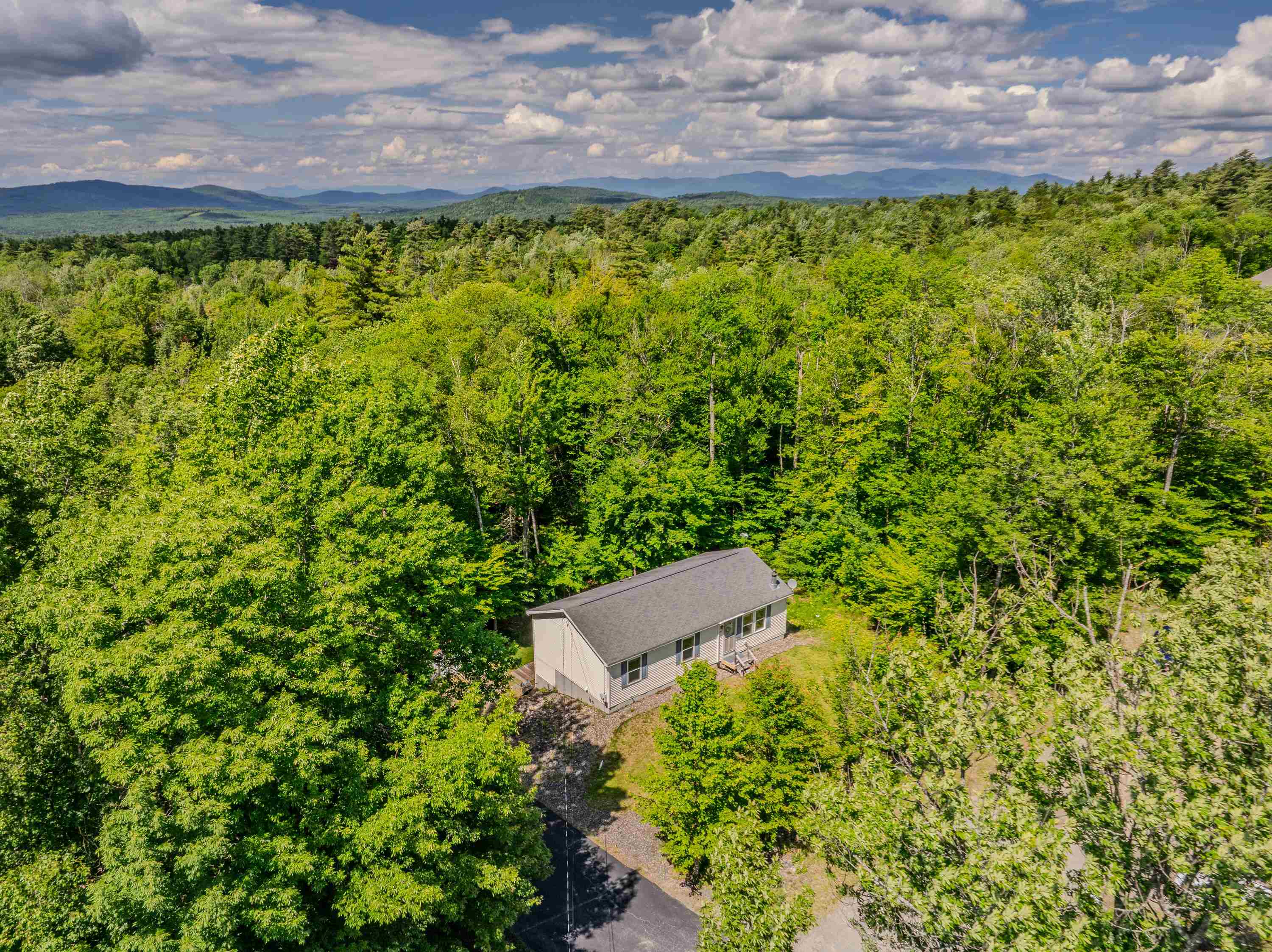159 James Street Bethlehem, NH 03574 - Photo 44 of 46 Gallery Image 44