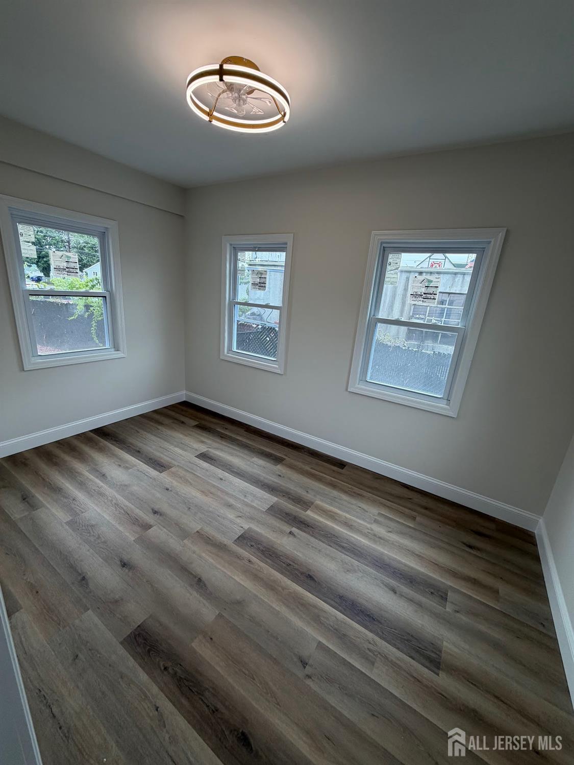 565 Crows Mill Road Fords, NJ 08863 - Photo 15 of 39