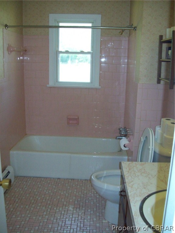344 Ballast Point Road Hudgins, VA 23076 - Photo 8 of 12 a bathroom with a sink and a mirror