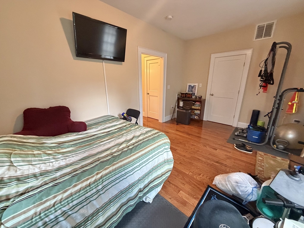 39 Highland Avenue, Unit R Arlington, MA 02476 - Photo 9 of 15