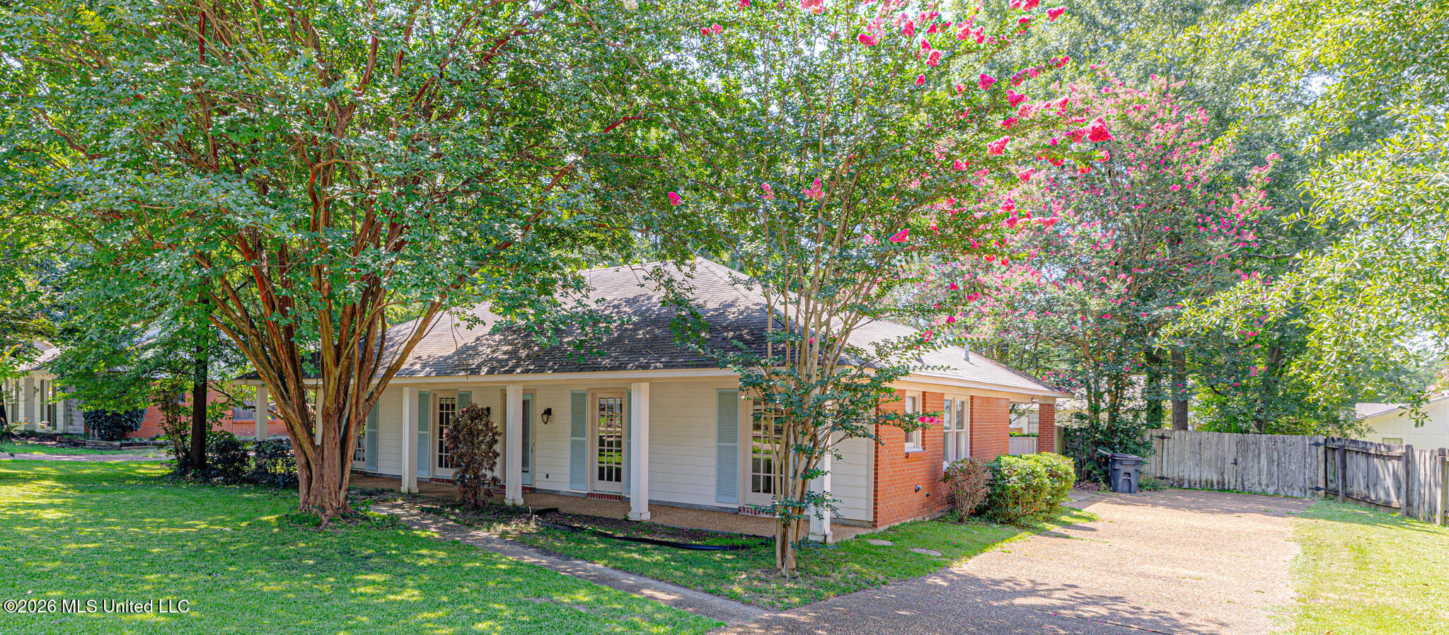 111 Squirrel Hill Drive Ridgeland, MS 39157 - Photo 3 of 31 1R4A8061