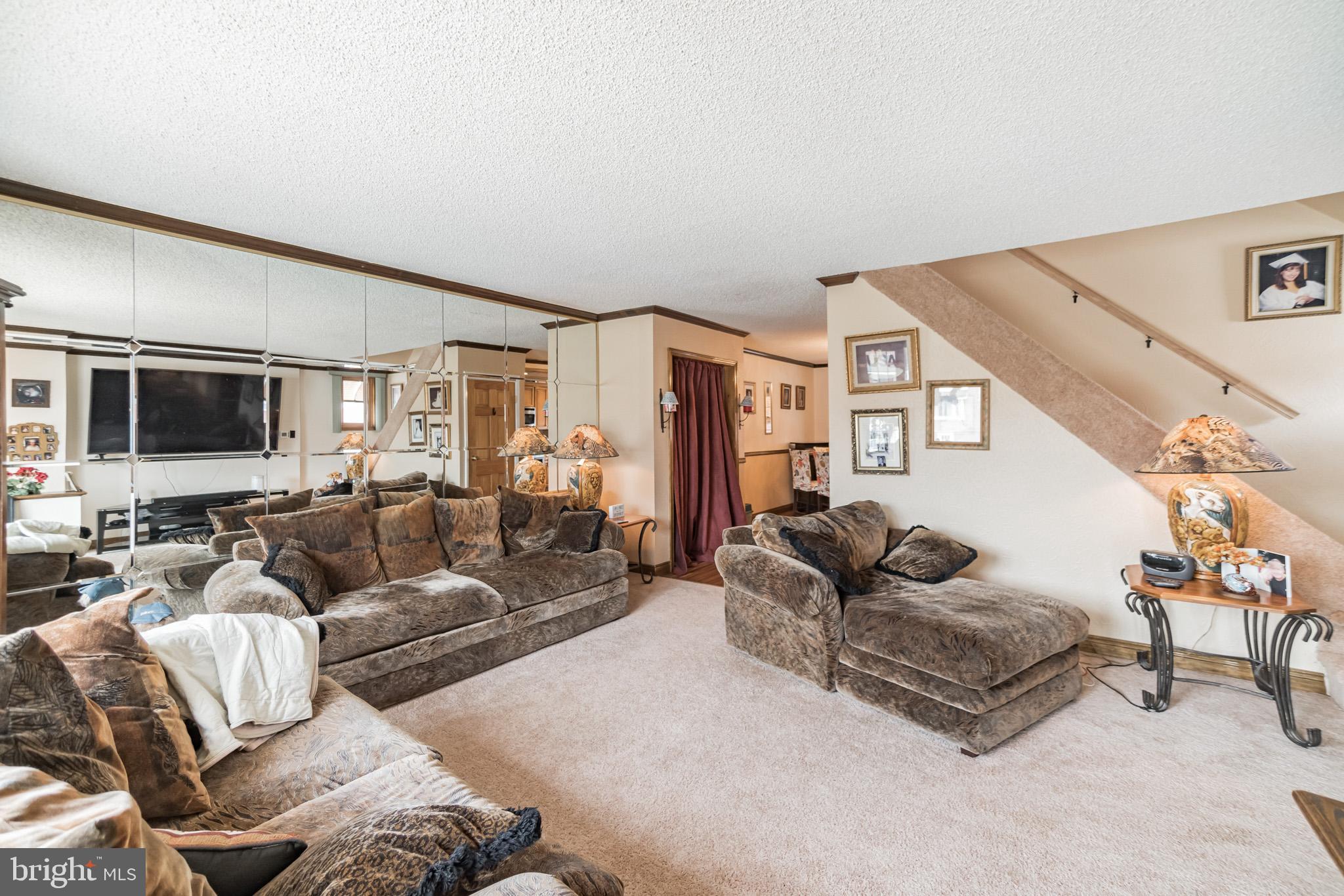 12627 Richton Road Philadelphia, PA 19154 - Photo 5 of 30