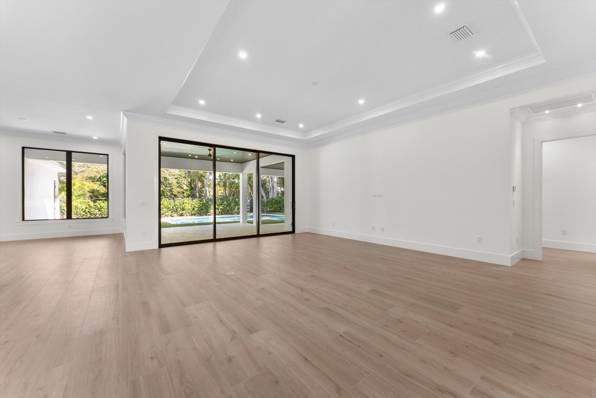 715 Mission Hill Road Boynton Beach, FL 33435 - Photo 21 of 52 Living Room