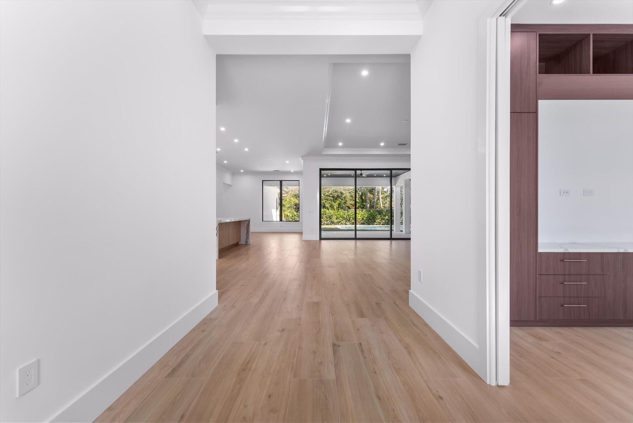 715 Mission Hill Road Boynton Beach, FL 33435 - Photo 6 of 52 Entrence