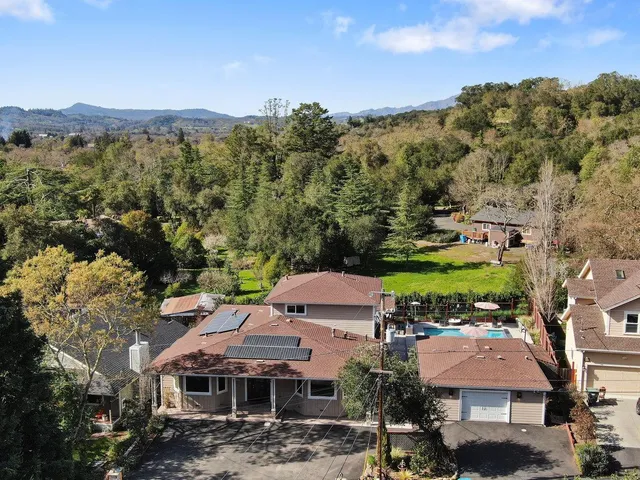 $2,499,000 | 227 Theodor Lane, Sonoma, CA 95476