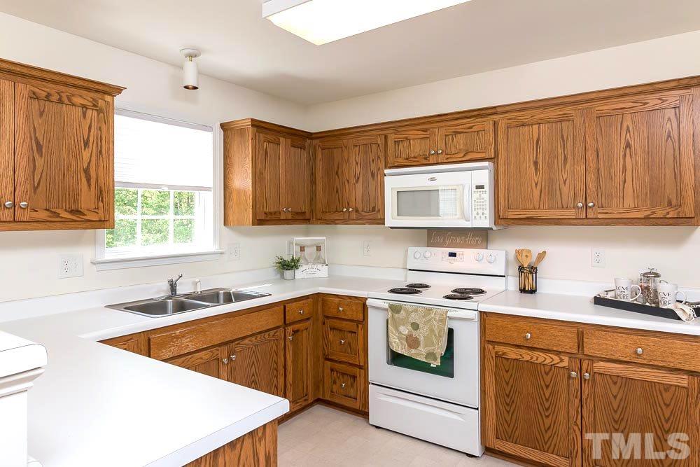 2815 Erinridge Road Raleigh, NC 27610 - Photo 6 of 23 Gallery Image 6