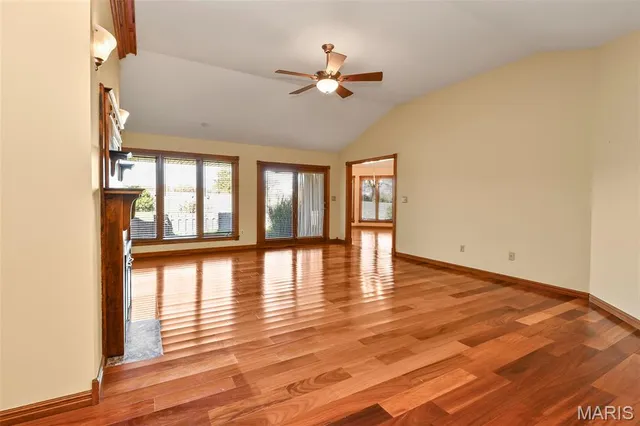 $399,900 | 899 West Sherwood Drive, Springfield, MO 65810