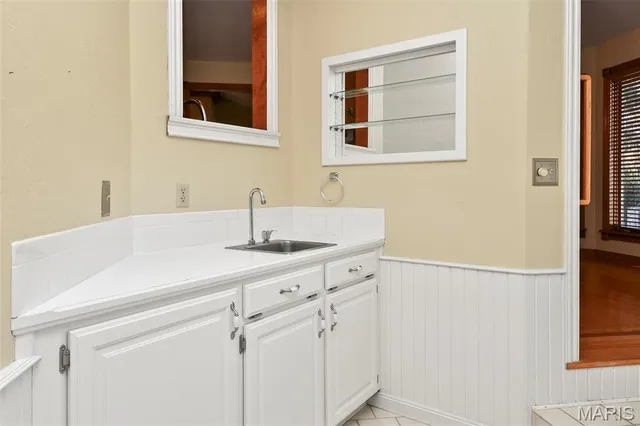 $399,900 | 899 West Sherwood Drive, Springfield, MO 65810