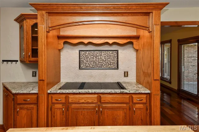 $399,900 | 899 West Sherwood Drive, Springfield, MO 65810