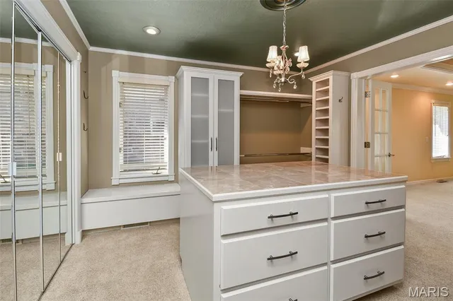 $399,900 | 899 West Sherwood Drive, Springfield, MO 65810