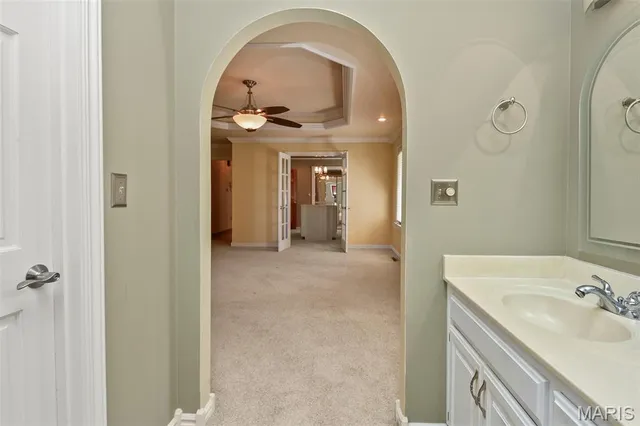 $399,900 | 899 West Sherwood Drive, Springfield, MO 65810