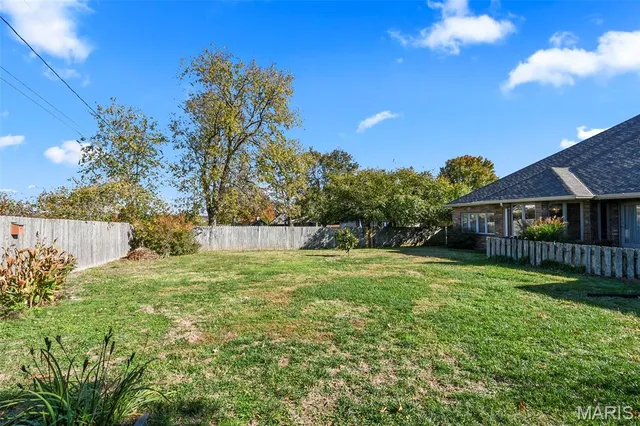 $399,900 | 899 West Sherwood Drive, Springfield, MO 65810