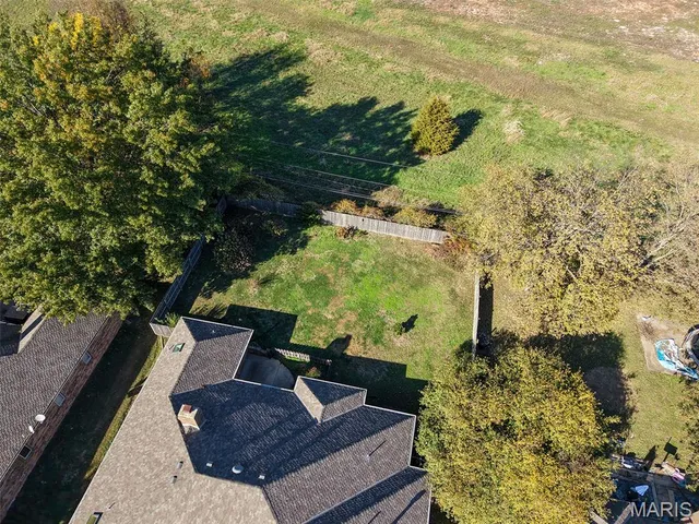 $399,900 | 899 West Sherwood Drive, Springfield, MO 65810