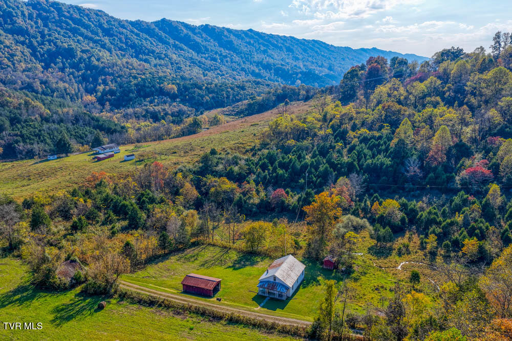 275 Wake Forest Road Eidson, TN 37731 - Photo 19 of 57 275 Wake Forest. Eidson MLSa (43 of 49)