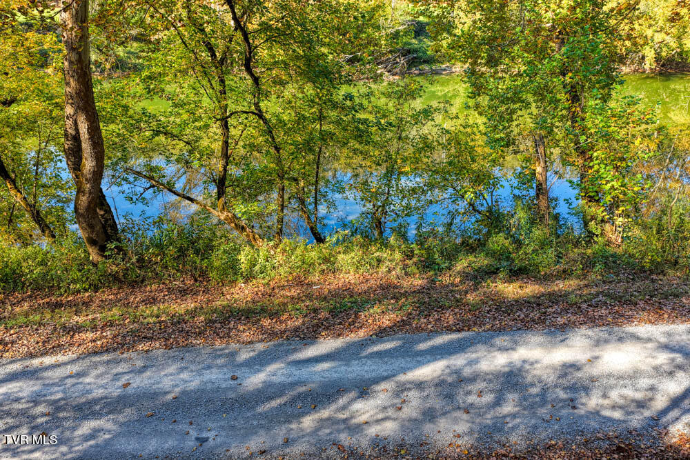 275 Wake Forest Road Eidson, TN 37731 - Photo 37 of 57 275 Wake Forest. Eidson MLSa (18 of 49)