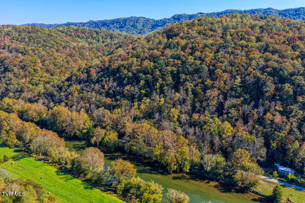 275 Wake Forest Road Eidson, TN 37731 - Photo 4 of 57 275 Wake Forest. Eidson MLSa (6 of 49)