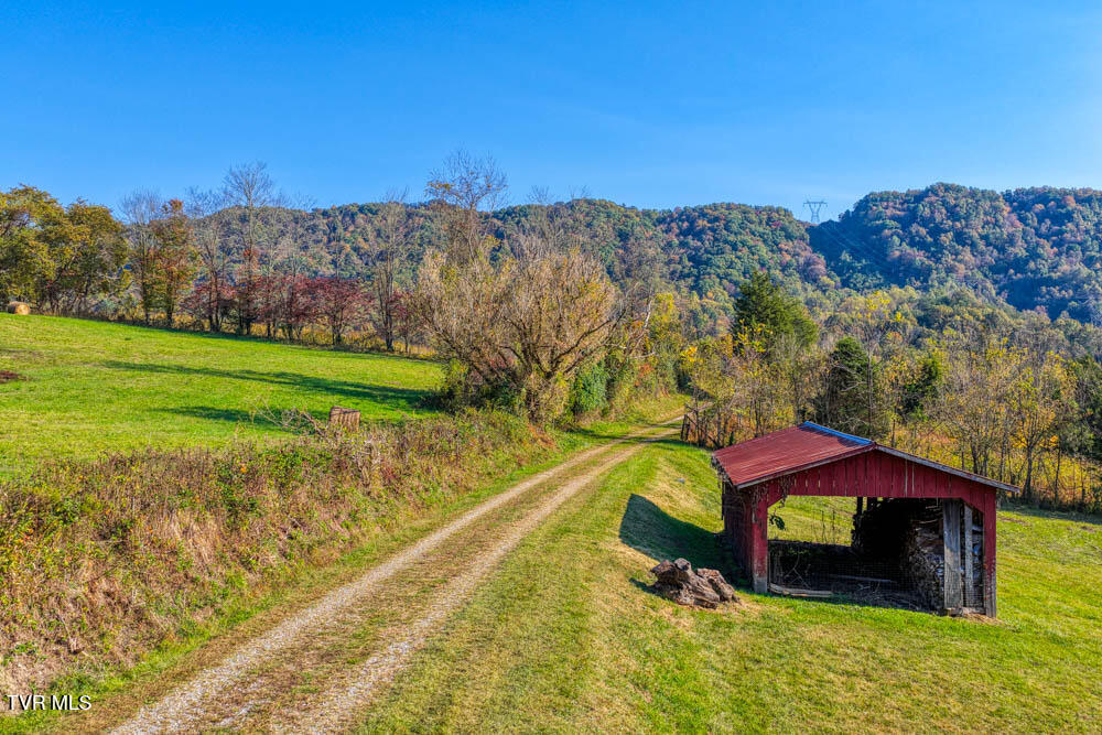275 Wake Forest Road Eidson, TN 37731 - Photo 6 of 57 275 Wake Forest. Eidson MLSa (49 of 49)