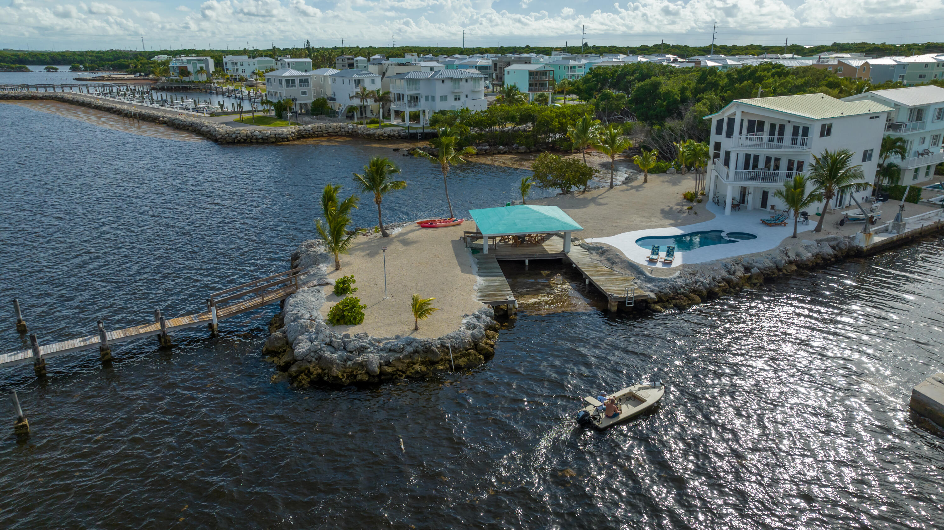 601 Cuda Lane Key Largo, FL 33037 - Photo 8 of 90 Boating Canal