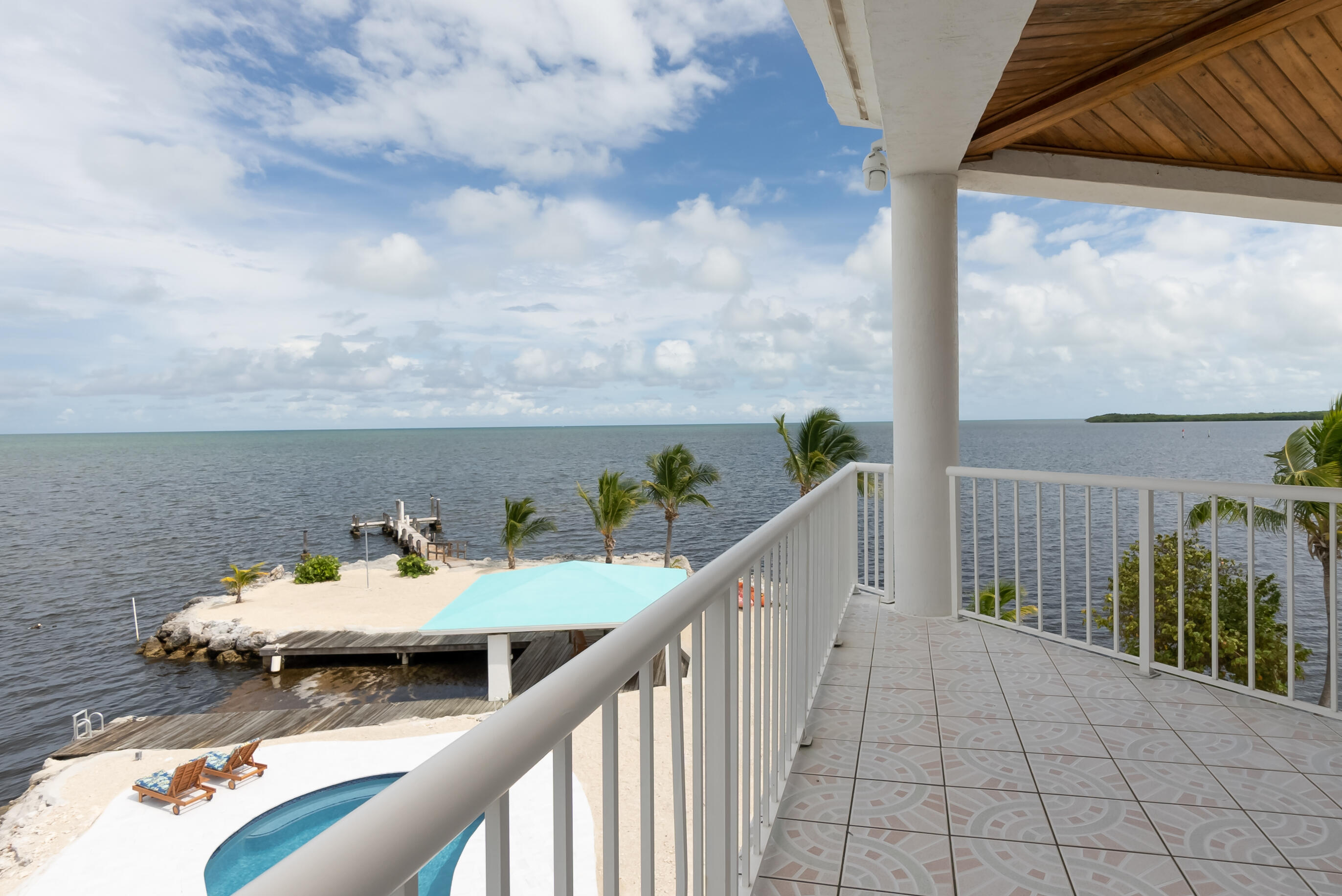 601 Cuda Lane Key Largo, FL 33037 - Photo 83 of 90 3rd Floor Balcony