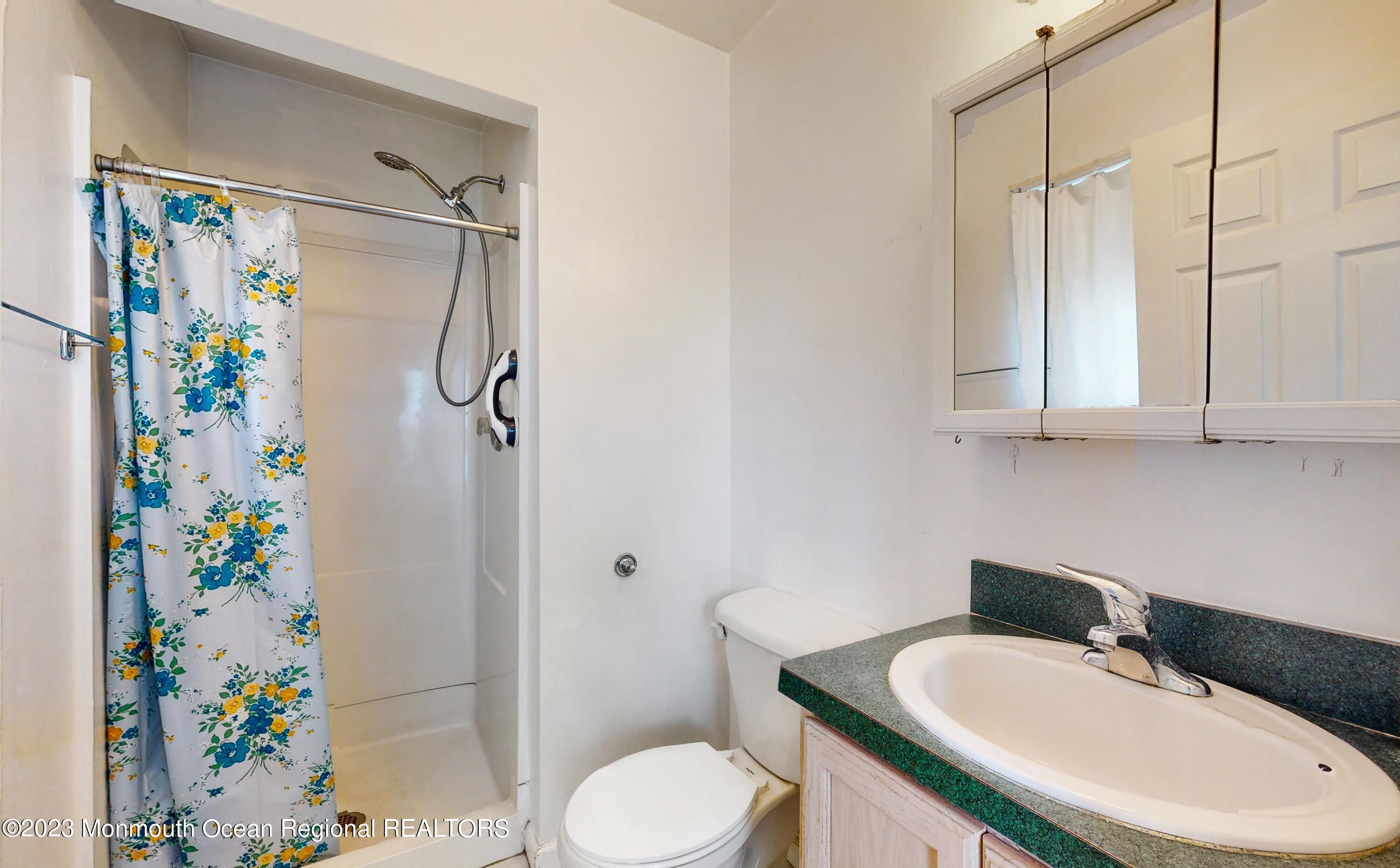 209 Raritan Street Union Beach, NJ 07735 - Photo 16 of 27 19_209RaritanStreet_2019_HiRes