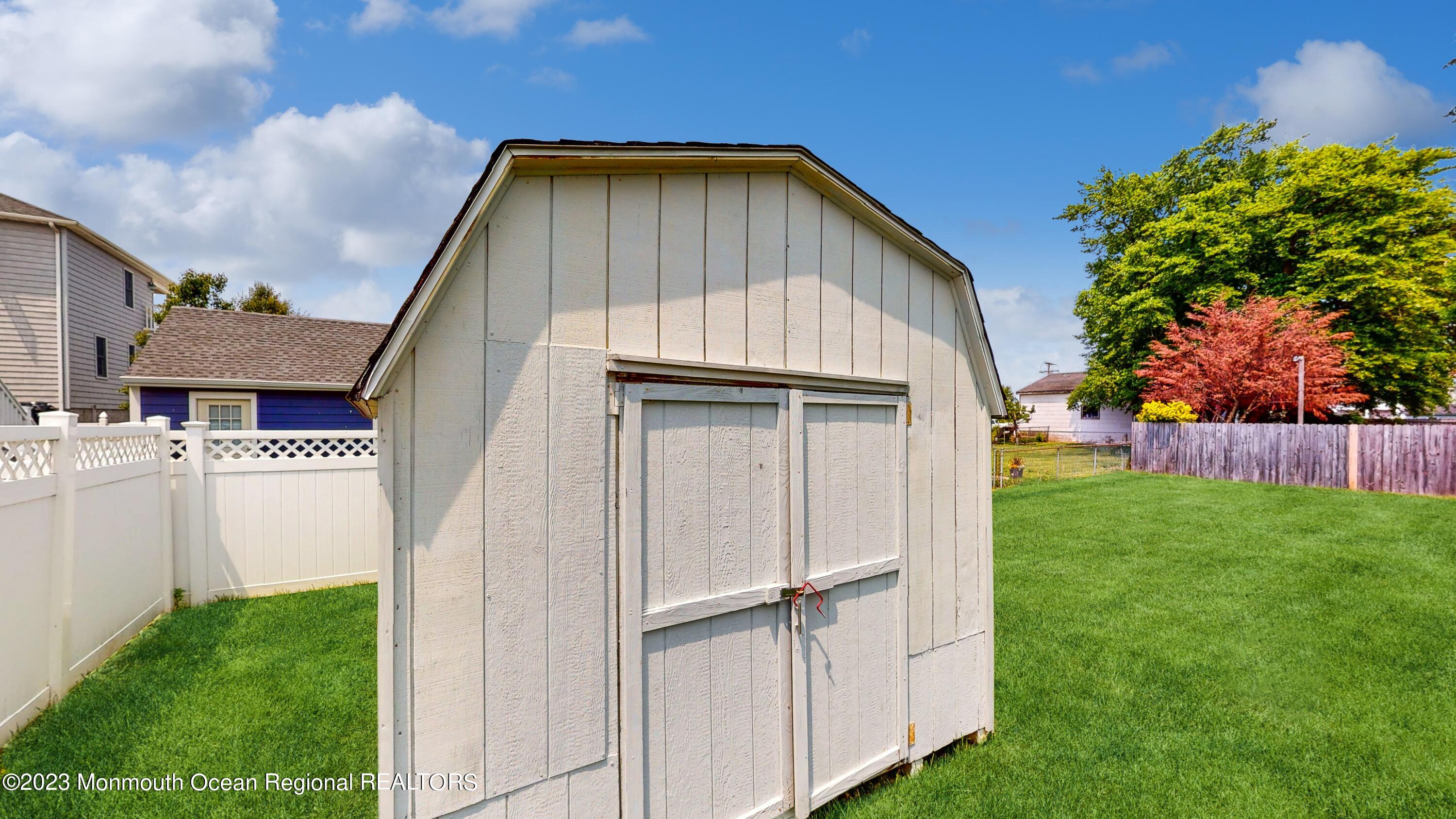 209 Raritan Street Union Beach, NJ 07735 - Photo 22 of 27 26_209RaritanStreet_2026_HiRes