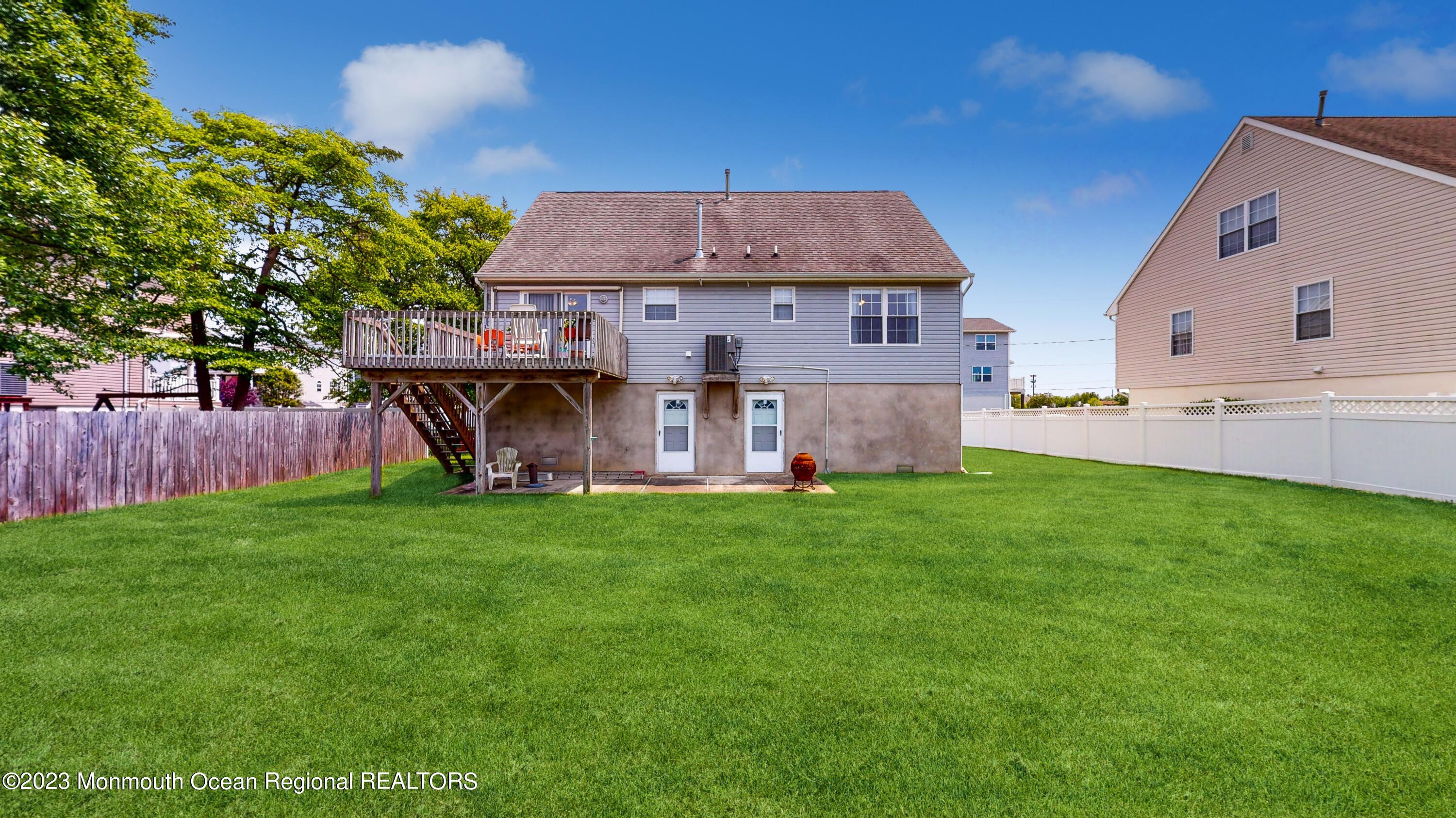 209 Raritan Street Union Beach, NJ 07735 - Photo 23 of 27 28_209RaritanStreet_2028_HiRes