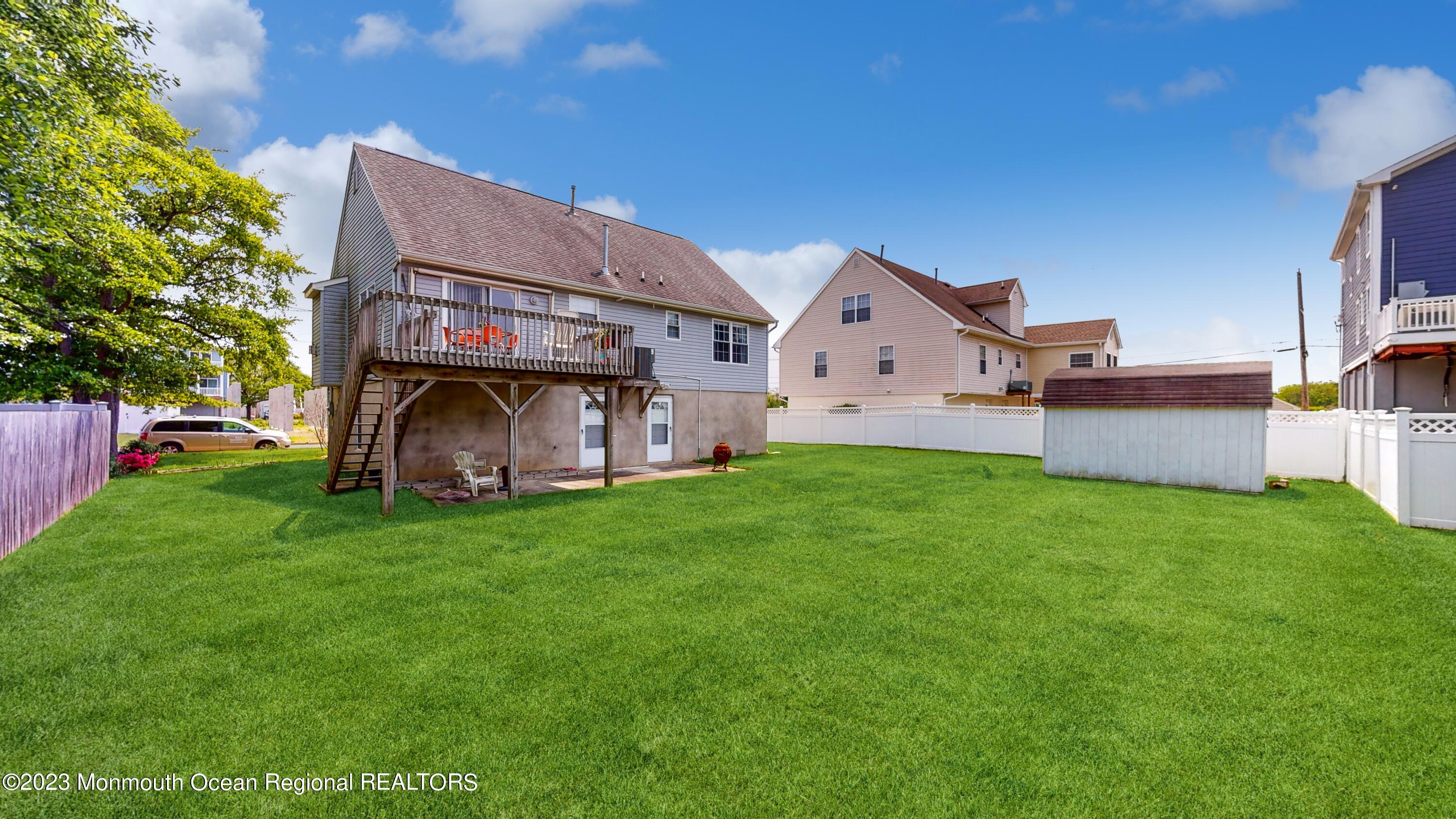 209 Raritan Street Union Beach, NJ 07735 - Photo 24 of 27 29_209RaritanStreet_2029_HiRes