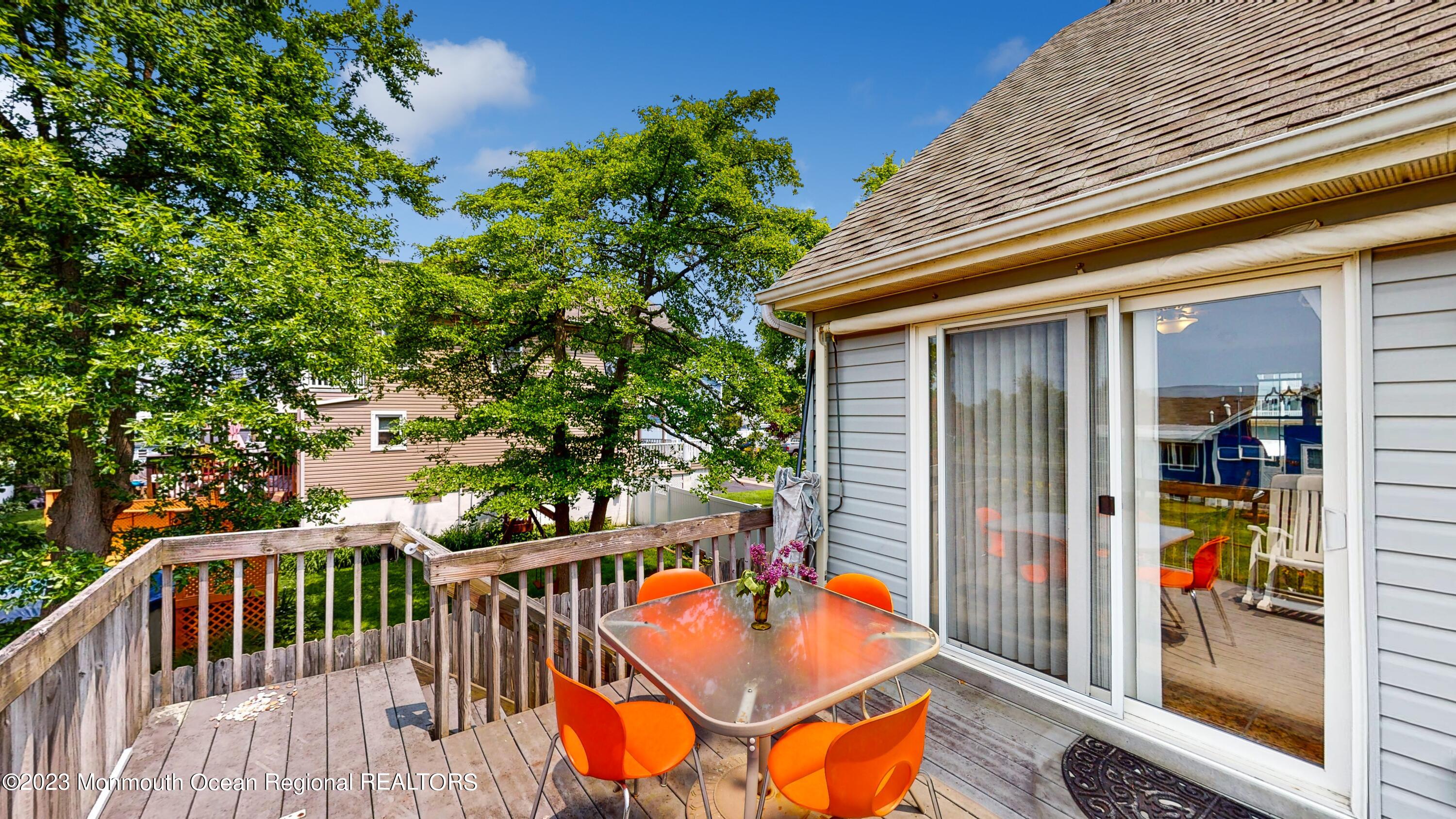 209 Raritan Street Union Beach, NJ 07735 - Photo 9 of 27 24_209RaritanStreet_2024_HiRes