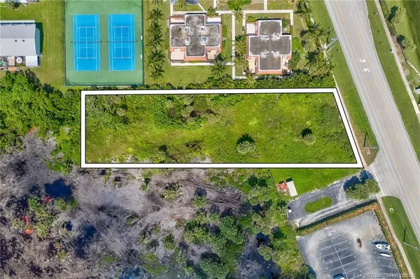 $1,900,000 | 9461 South Ocean Drive, Jensen Beach, FL 34957