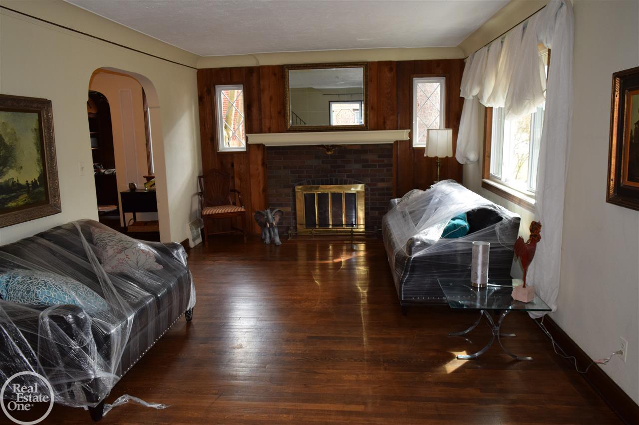 184 Kerby Road Grosse Pointe Farms, MI 48236 - Photo 6 of 35
