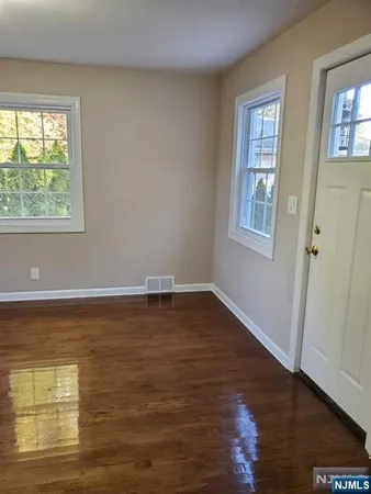 $4,500 | 20 Poplar Street, Unit 1, Dumont, NJ 07628
