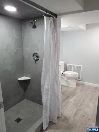 $4,500 | 20 Poplar Street, Unit 1, Dumont, NJ 07628