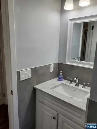 $4,500 | 20 Poplar Street, Unit 1, Dumont, NJ 07628