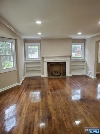 $4,500 | 20 Poplar Street, Unit 1, Dumont, NJ 07628