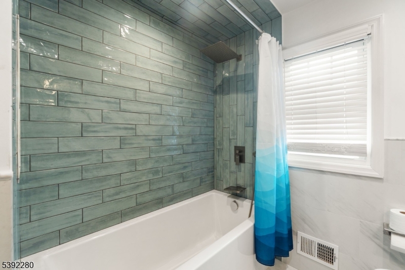 6 Nottingham Road West Orange, NJ 07052 - Photo 19 of 47