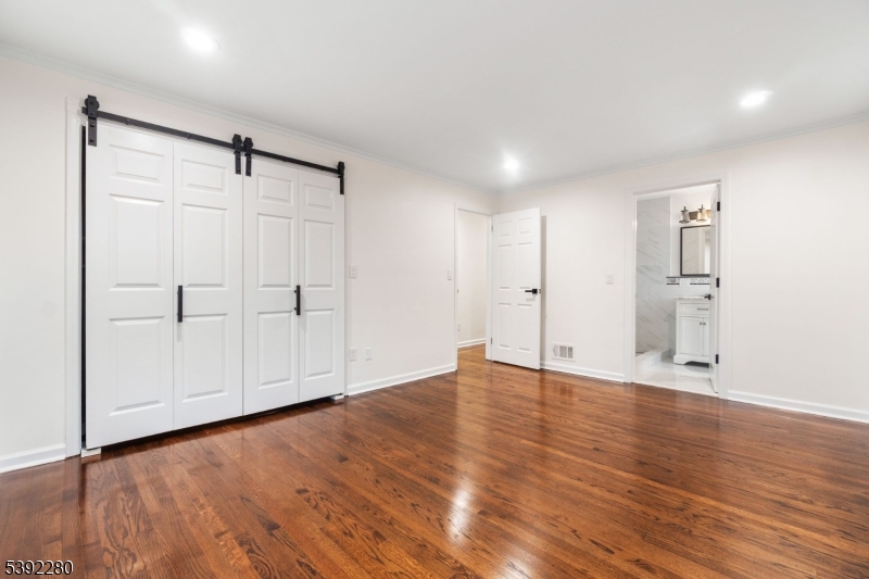 6 Nottingham Road West Orange, NJ 07052 - Photo 25 of 47